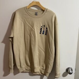 Gildan Beige Crewneck Sweatshirt with Harry’s House graphic